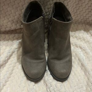 True Craft Women's Taupe Ankle Boots